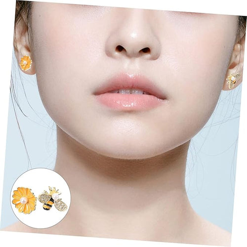 1Pair Daisy Ear Studs for Women Asymmetrical Flower Small Dainty Jewelry for - M&M