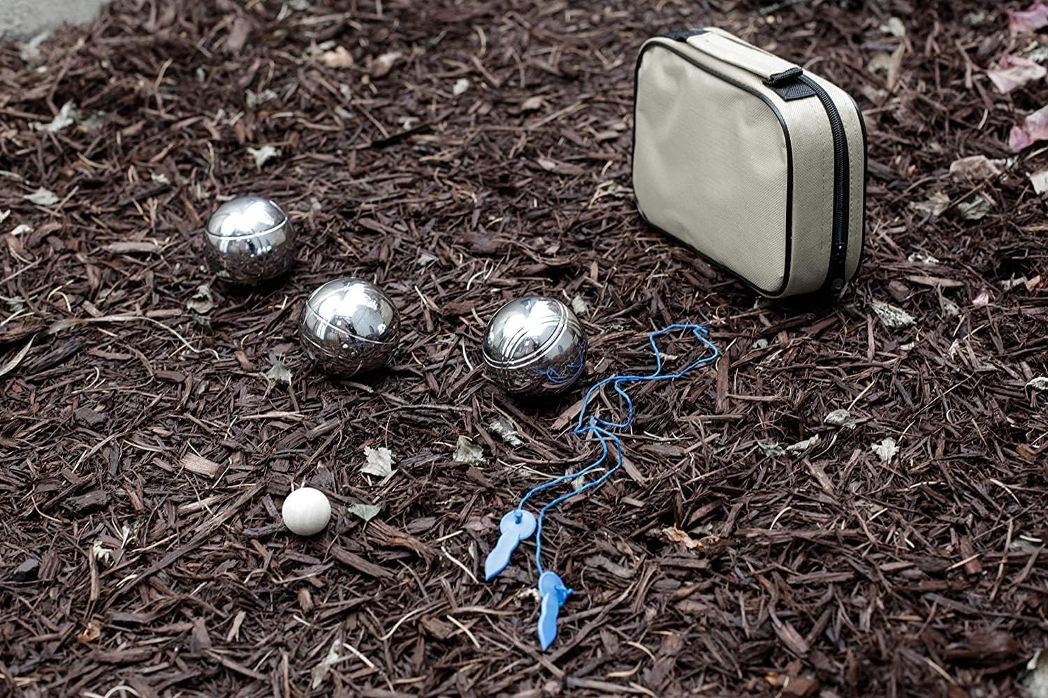 THE WHITE SHOP Bocce Set, Boules Large Action Game Outdoor Games for Adults - M&M