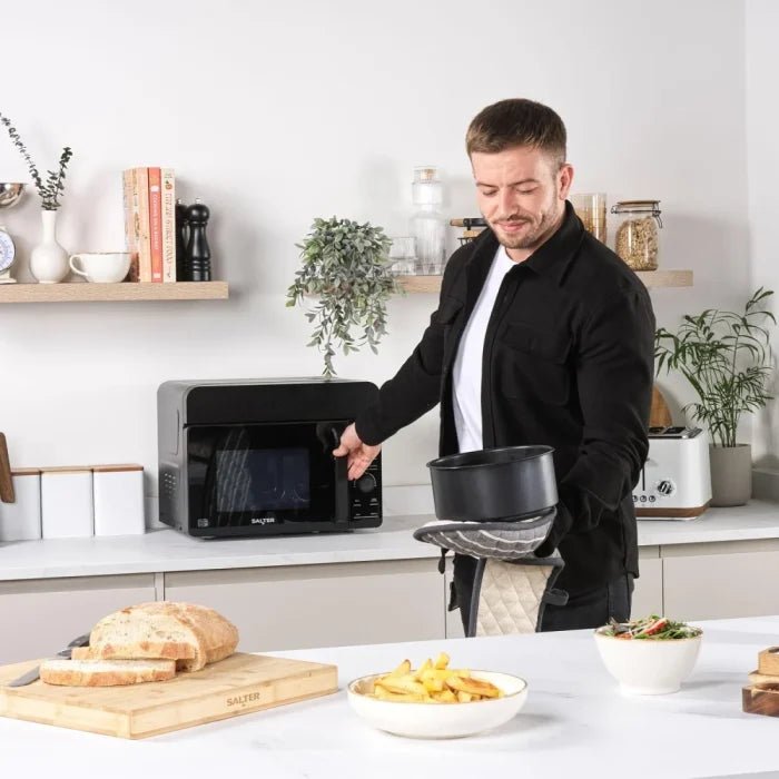 Salter EK5654 DuoWave 2 - in - 1 Air Fryer & Microwave – 20L, Air Fry Crisp & Cook, Combi Roast & Bake, Microwave Reheat & Defrost, 24.5cm Turntable, 8 Auto - Cook Functions, Includes Basket/Rack, 700W - M&M