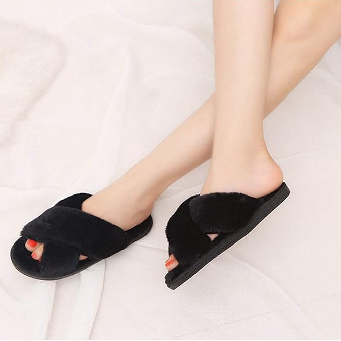 Humiwa Womens Faux Fur Slippers Warm Fussy Flip Flop House Slippers Open Toe - M&M