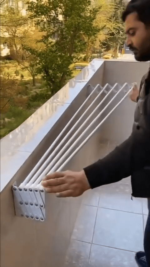 Wall - Mounted Foldable Clothes Drying Rack | حامل غسيل قابل للطي مثبت على الجدار - M&M