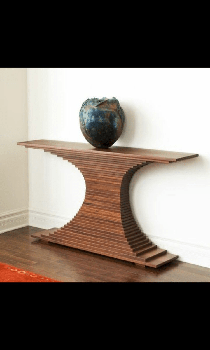Ribbed Hourglass Console Table – Handcrafted Solid Wood | طاولة كونسول ساعة رملية مضلعة – خشب صلب مصنوع يدوياً - M&M